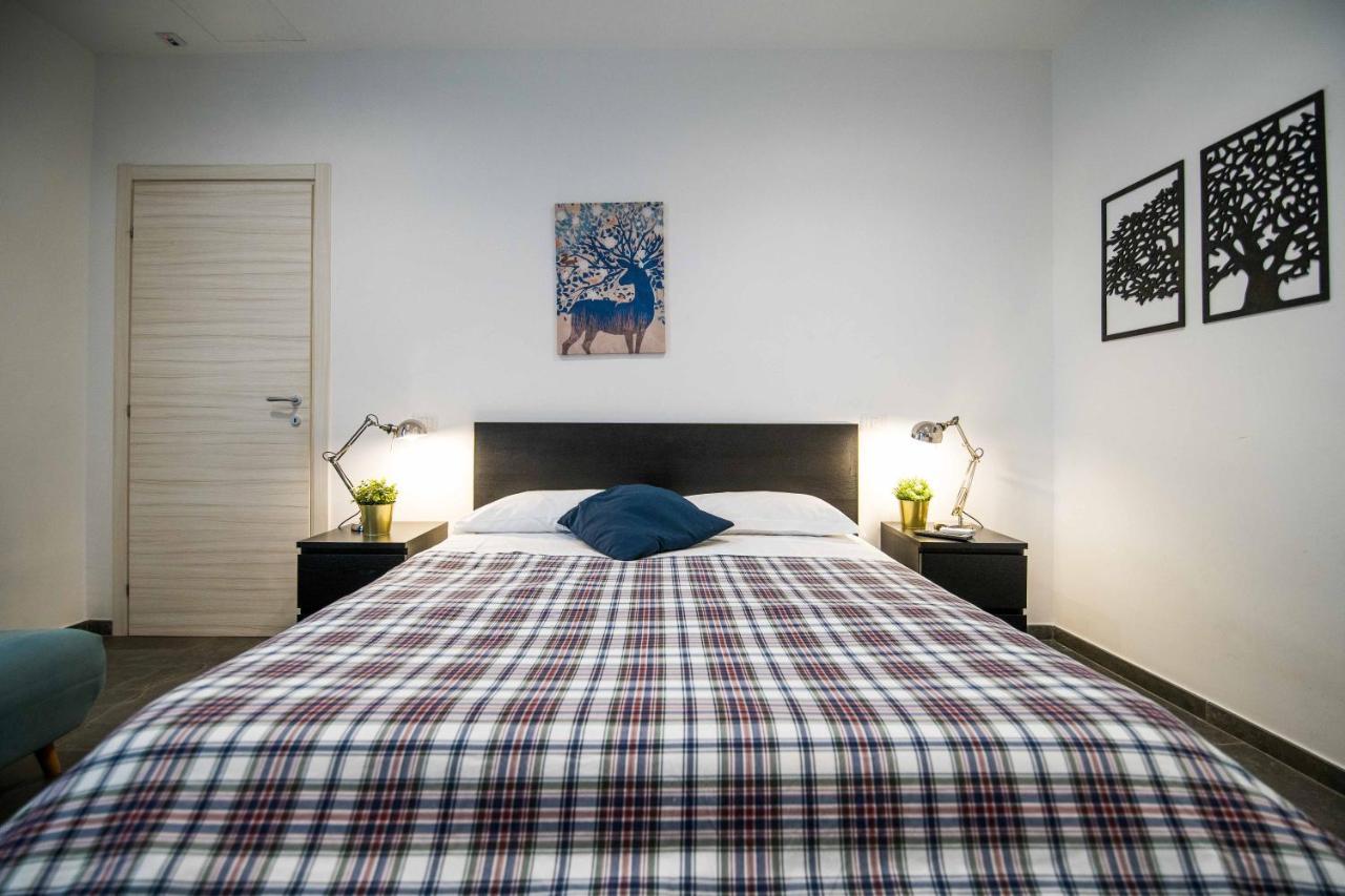 Quattro Briganti Bed and Breakfast Σαλέρνο Εξωτερικό φωτογραφία