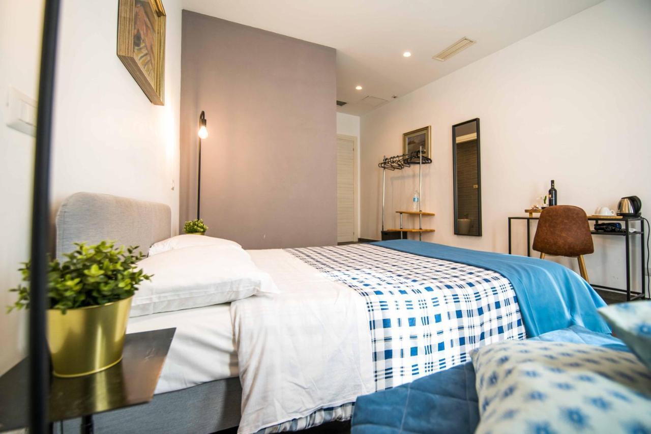Quattro Briganti Bed and Breakfast Σαλέρνο Εξωτερικό φωτογραφία