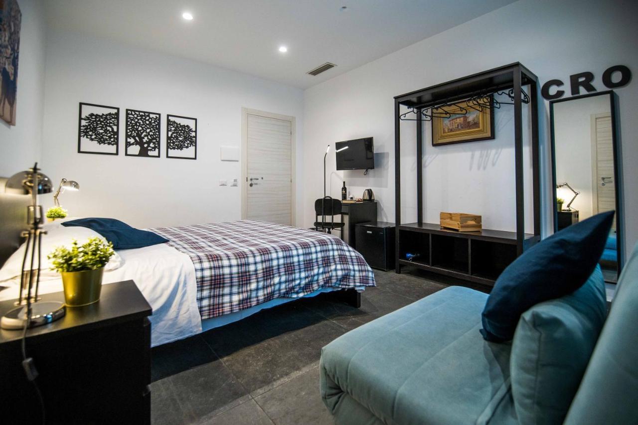 Quattro Briganti Bed and Breakfast Σαλέρνο Εξωτερικό φωτογραφία