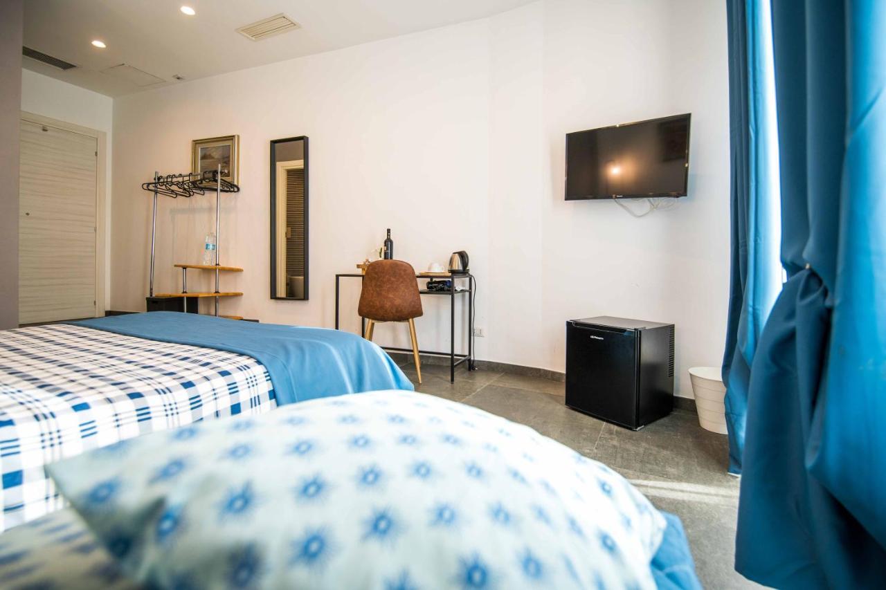 Quattro Briganti Bed and Breakfast Σαλέρνο Εξωτερικό φωτογραφία