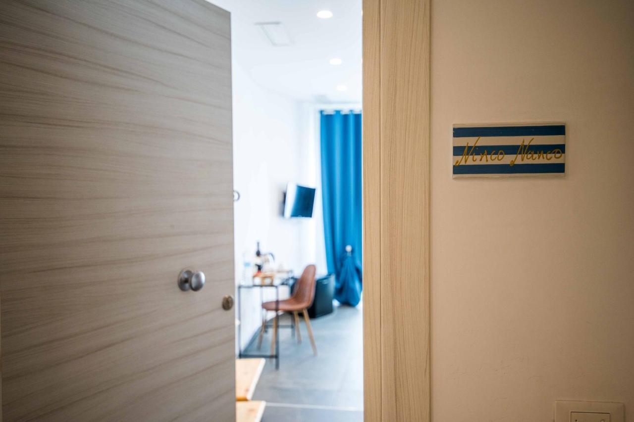 Quattro Briganti Bed and Breakfast Σαλέρνο Εξωτερικό φωτογραφία