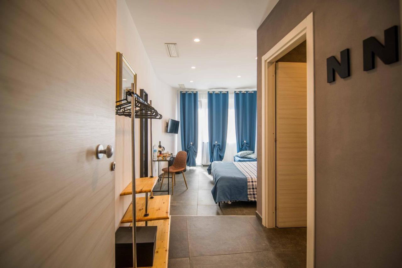 Quattro Briganti Bed and Breakfast Σαλέρνο Εξωτερικό φωτογραφία
