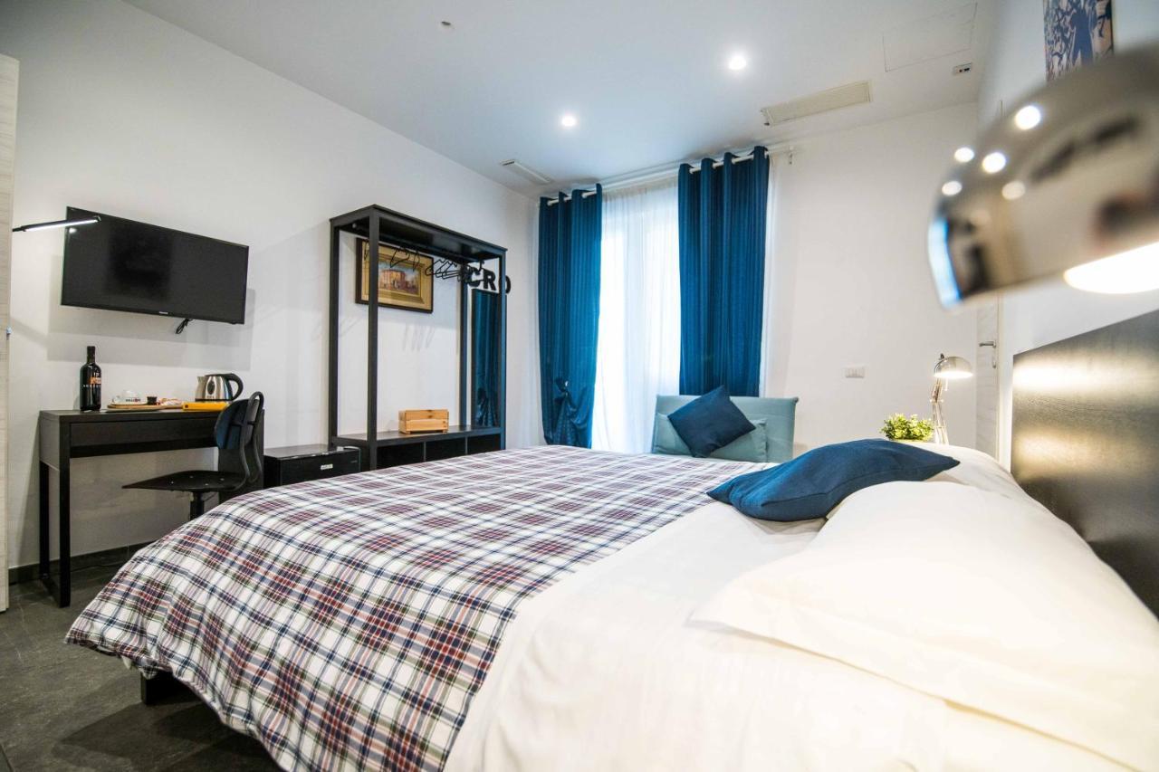 Quattro Briganti Bed and Breakfast Σαλέρνο Εξωτερικό φωτογραφία