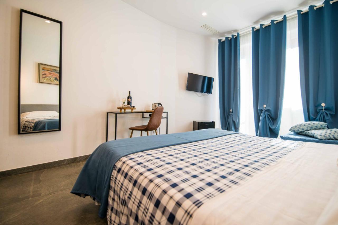 Quattro Briganti Bed and Breakfast Σαλέρνο Εξωτερικό φωτογραφία