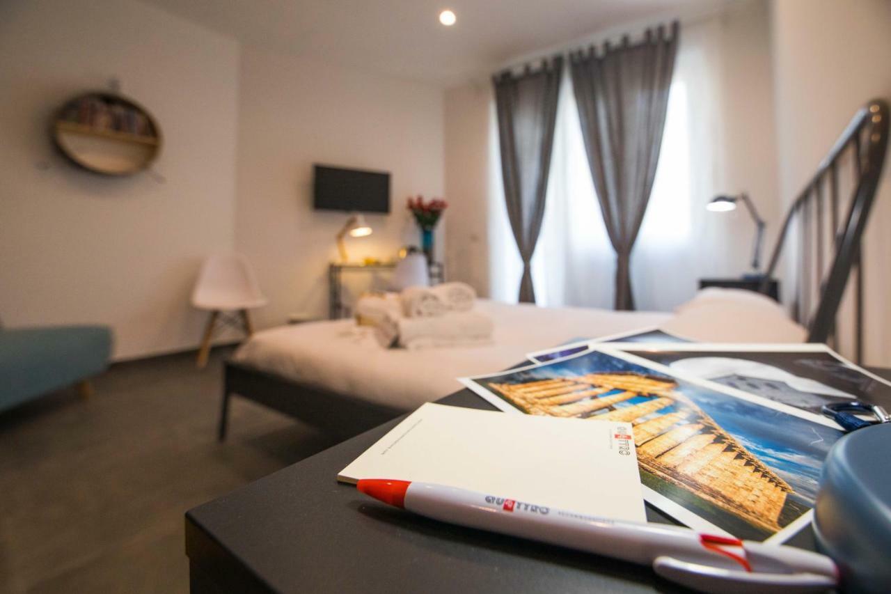 Quattro Briganti Bed and Breakfast Σαλέρνο Εξωτερικό φωτογραφία